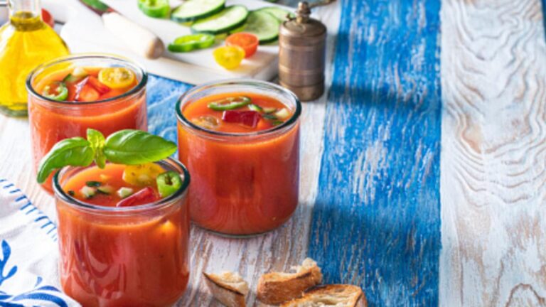 Gazpacho con tomate de bote: la receta más fácil y deliciosa