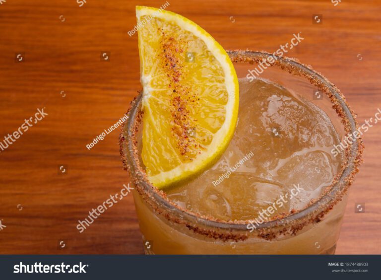 Cómo preparar bebidas con mezcal Recetas y consejos básicos 19 Cómo preparar bebidas con mezcal Recetas y consejos básicos
