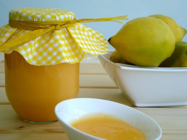 Crema de limón: una explosión de sabor y frescura para tus tortas