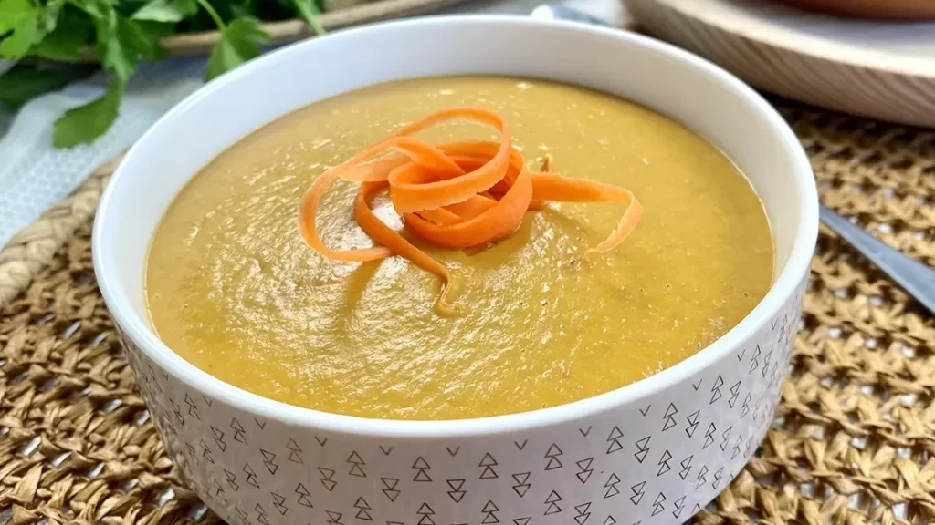 deliciosa crema de lentejas y zanahorias la receta perfecta para una comida reconfortante