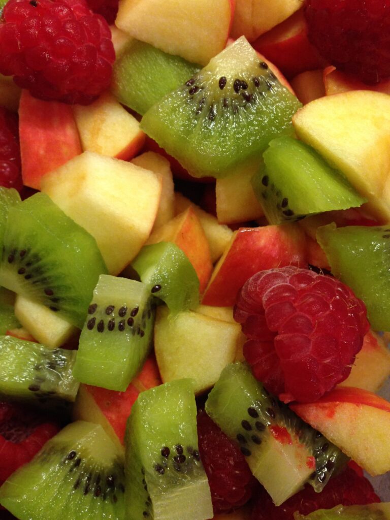 deliciosa ensalada de frutas con hesperidina para una salud optima 1