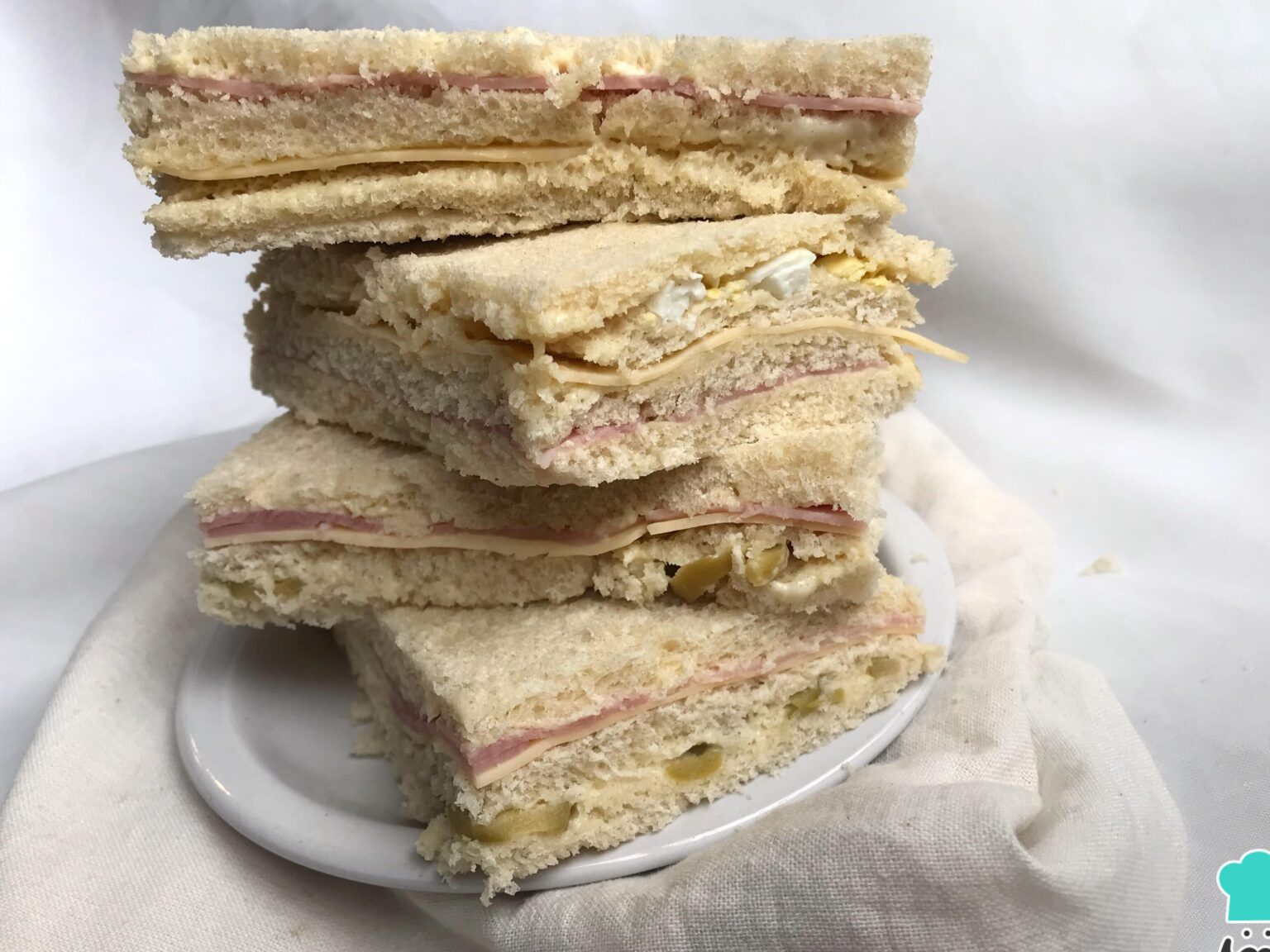 Delicioso Y Fácil Cómo Hacer Un Sabroso Sandwich De Miga Argentino