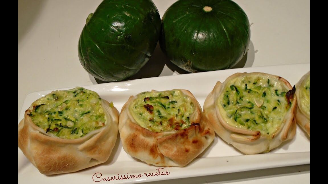 empanadas de zapallitos verdes con salsa criolla