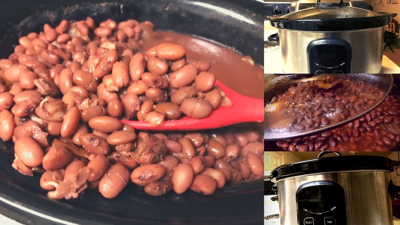 frijoles cocinandose lentamente en una olla