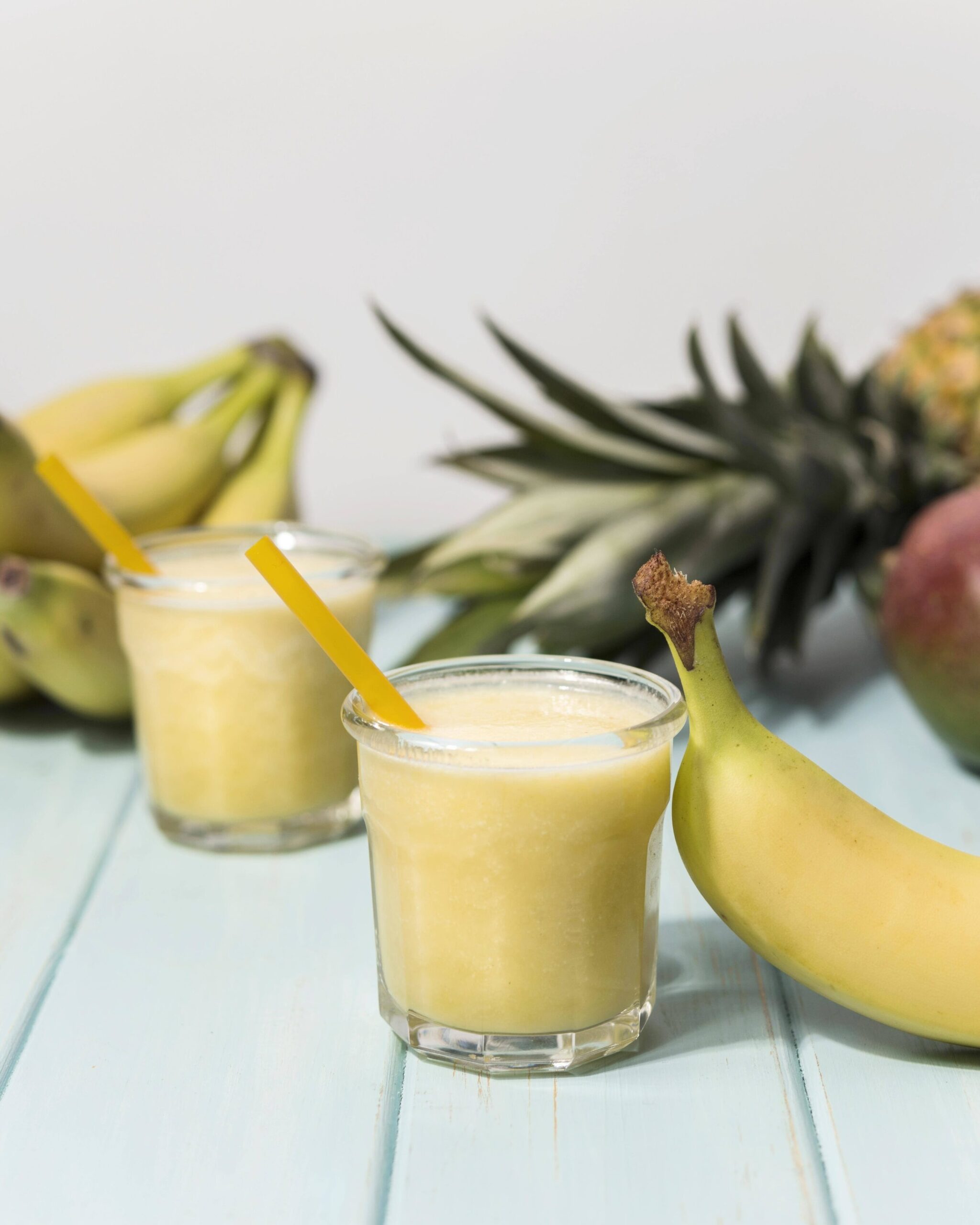 Licuado de bananas: la receta fácil y deliciosa para disfrutar en cualquier momento del día 1 licuado de bananas la receta facil y deliciosa para disfrutar en cualquier momento del dia scaled