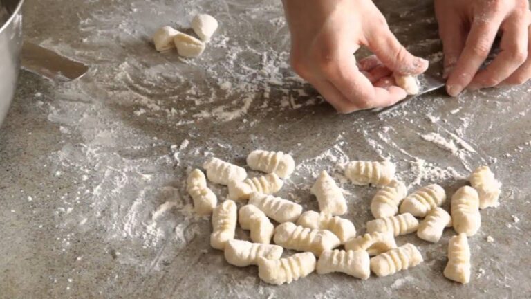Cómo hacer ñoquis para dos personas: receta fácil y rápida 14 Cómo hacer ñoquis para dos personas: receta fácil y rápida