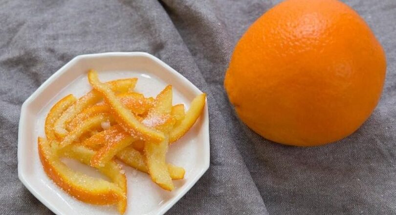 naranjas con cascaras y dulce de naranja