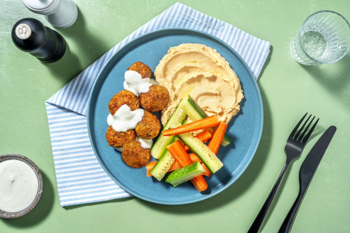 plato de falafel y hummus casero