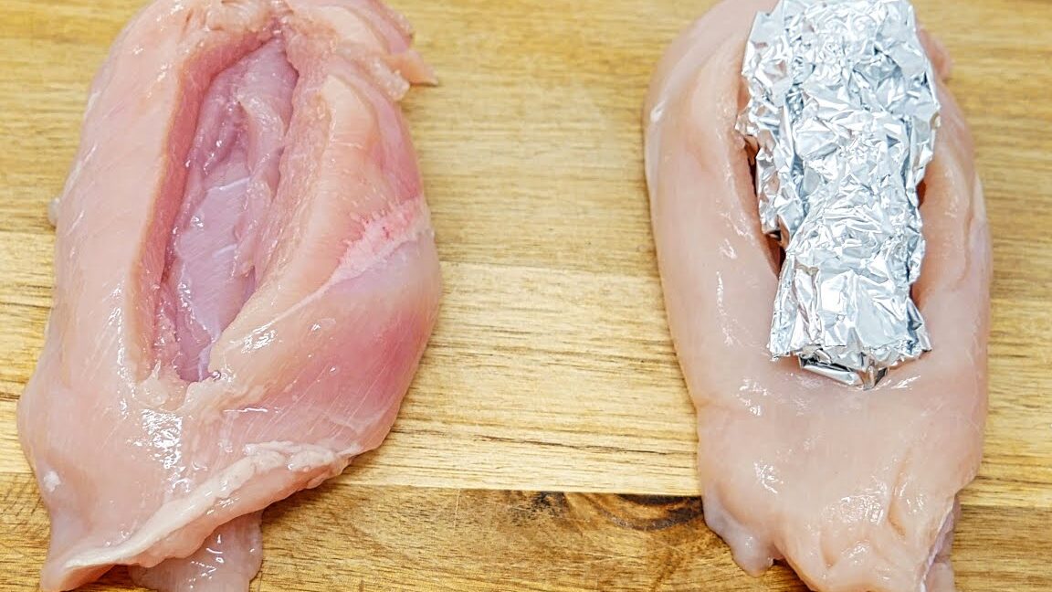 pollo envuelto en papel aluminio listo para hornear