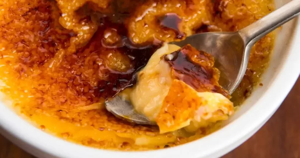 postre de maicena con azucar quemada deliciosamente dorado