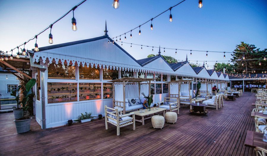 restaurante con vista al rio en vicente lopez