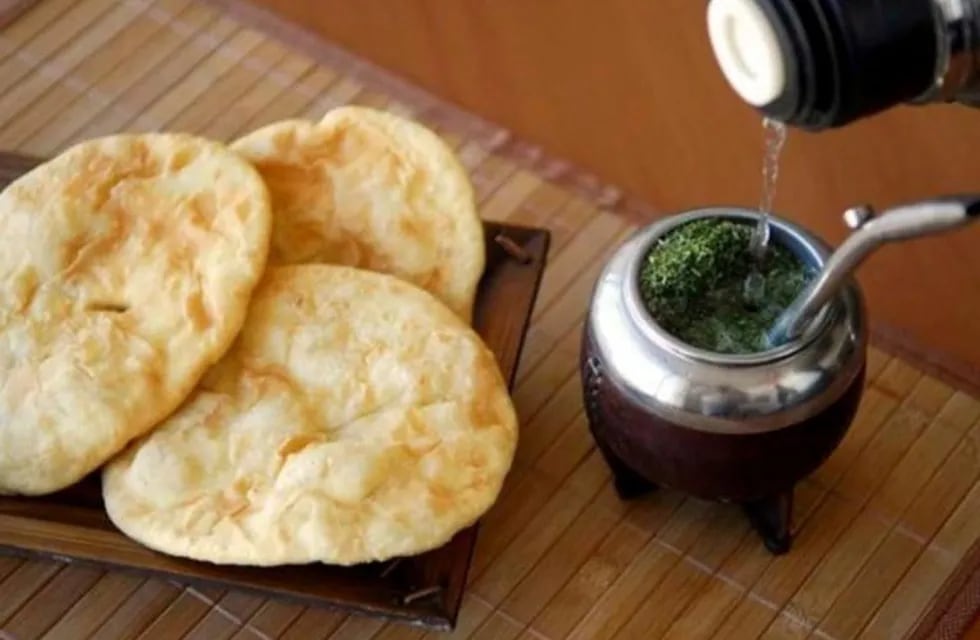 tortas fritas caseras recien hechas y crujientes