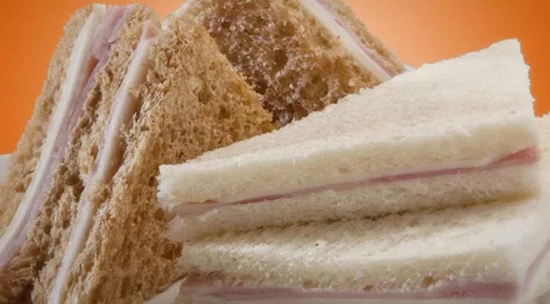 un sandwich de miga perfectamente hidratado