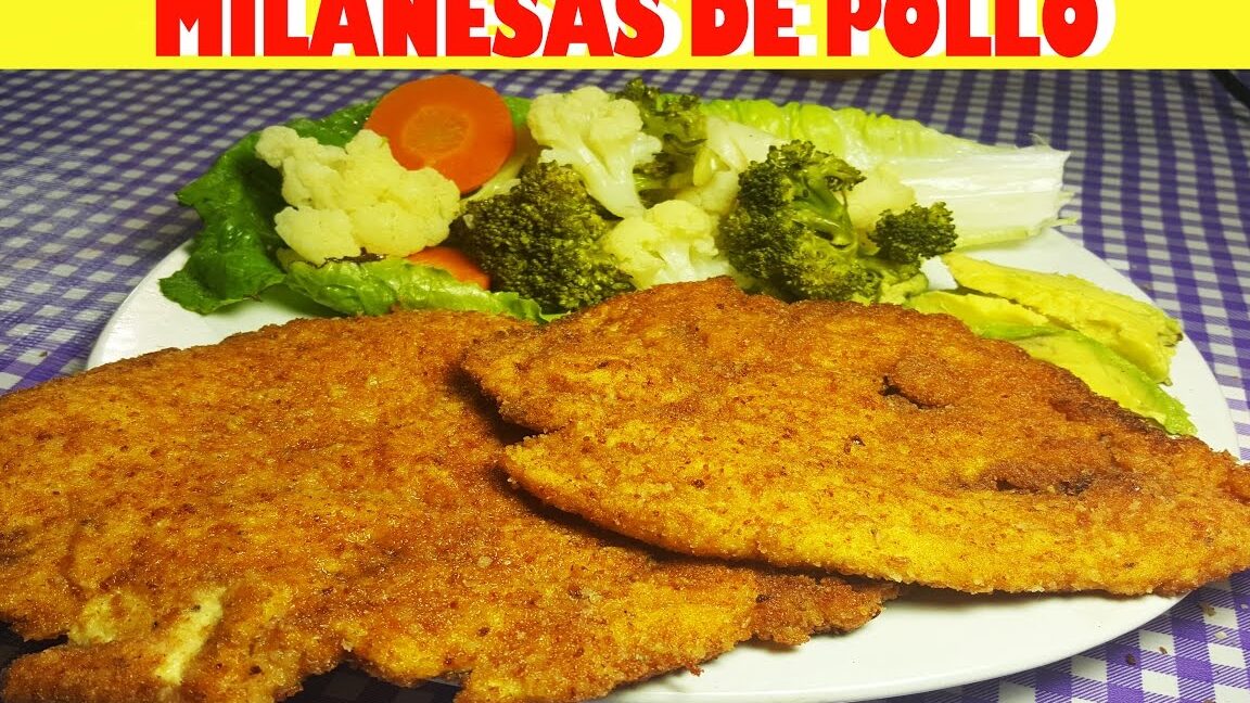 una milanesa de pollo dorada y jugosa